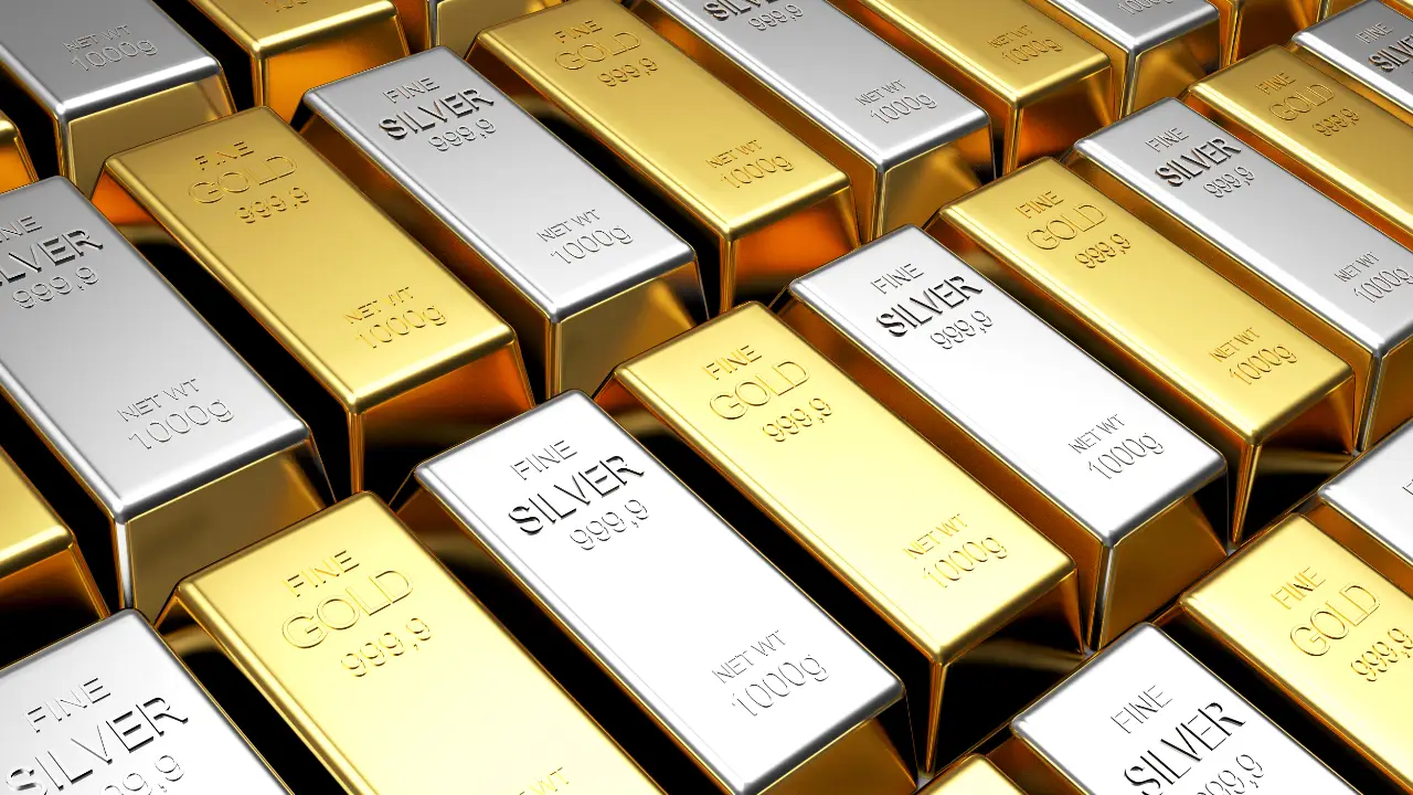 Gold silver ratio at 70: what it signals after the 2026…