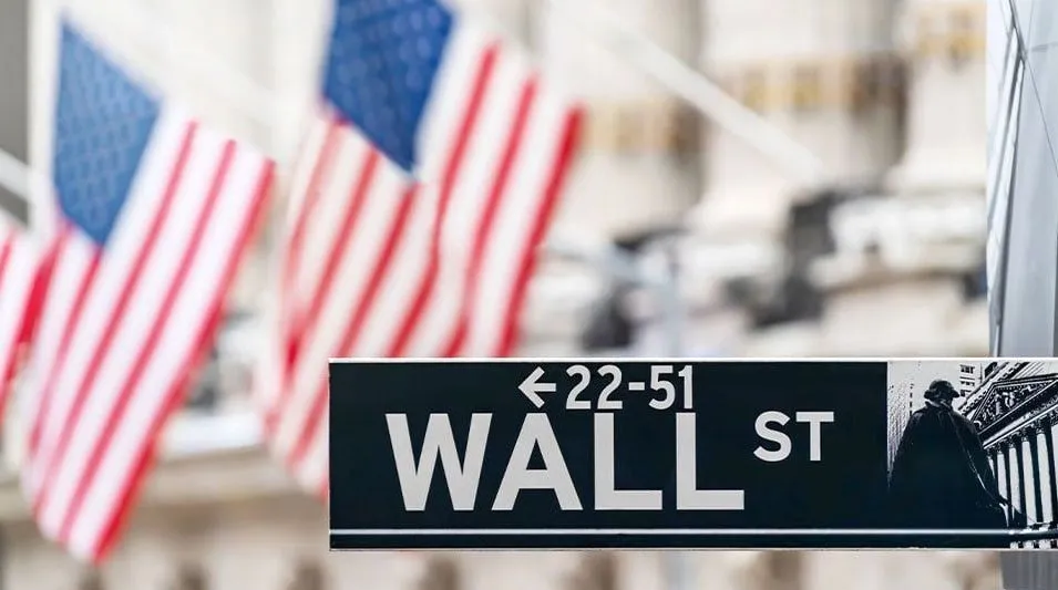 Chip Giants Spark Tech Rally Ahead of Big Tech Earnings Week